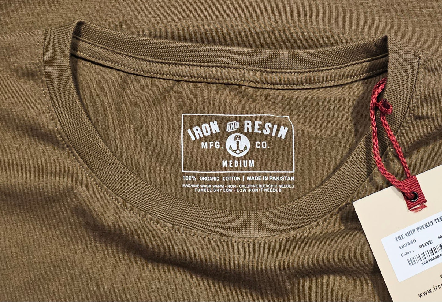 Iron & Resin "Don't Give Up" T-shirt (M)