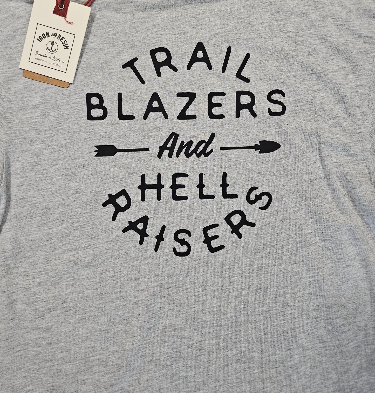T-shirt Iron & Resin "Trail Blazers and Hell Risers" (M)