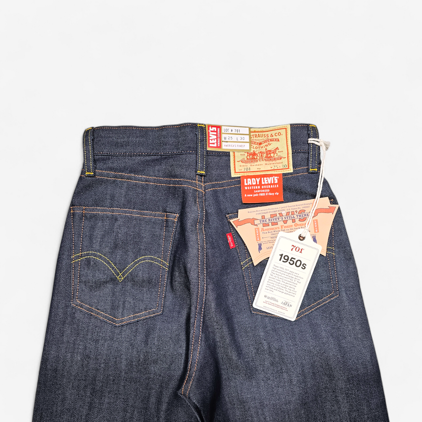 Jean LVC Levi's Vintage Clothing 701 1950s Made in Japan - Big E Selvedge (W24L30, W25L30, W27L30, W27L32)