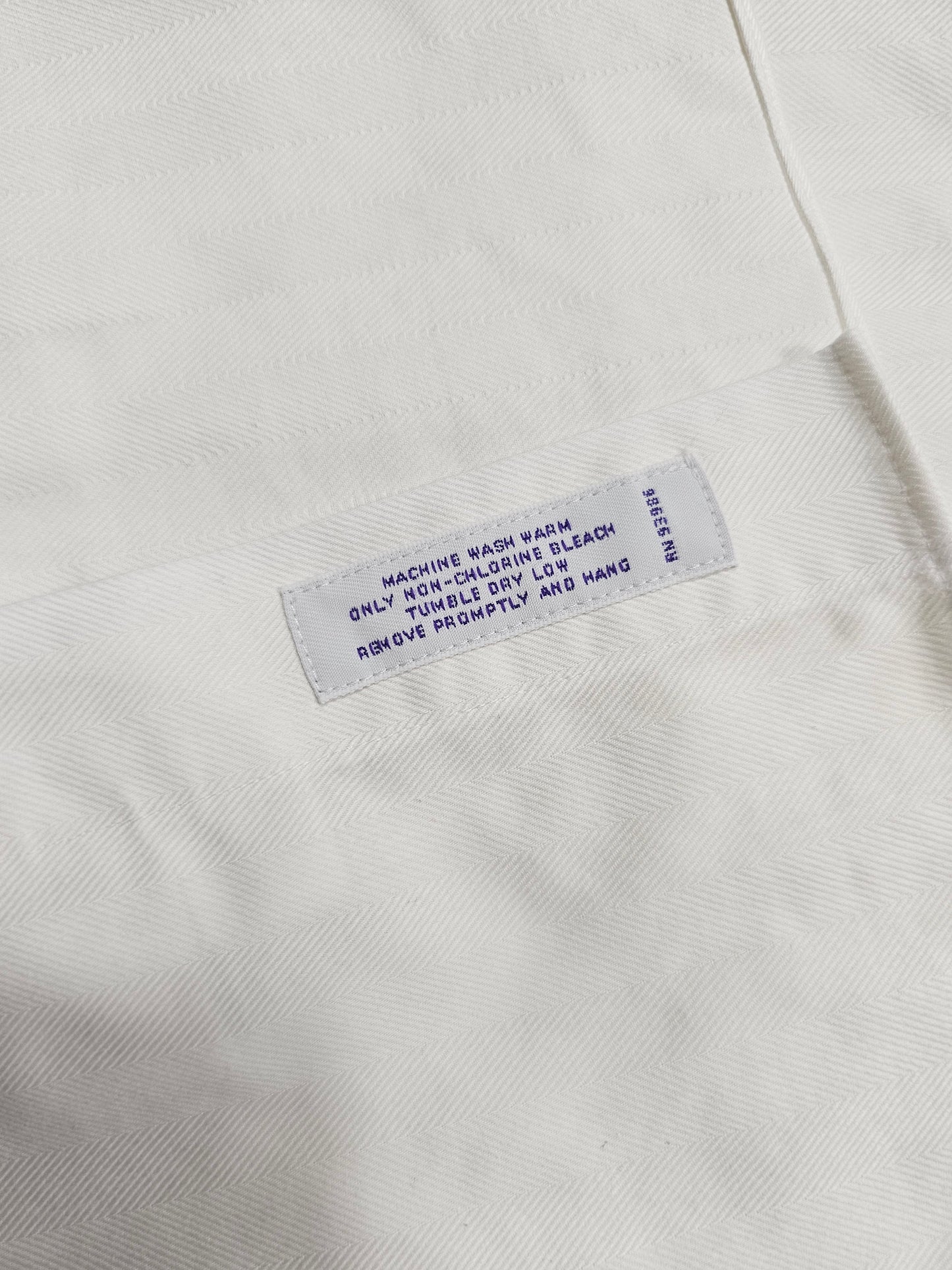 Brooks Brothers Slim Fit Shirt (15.5)