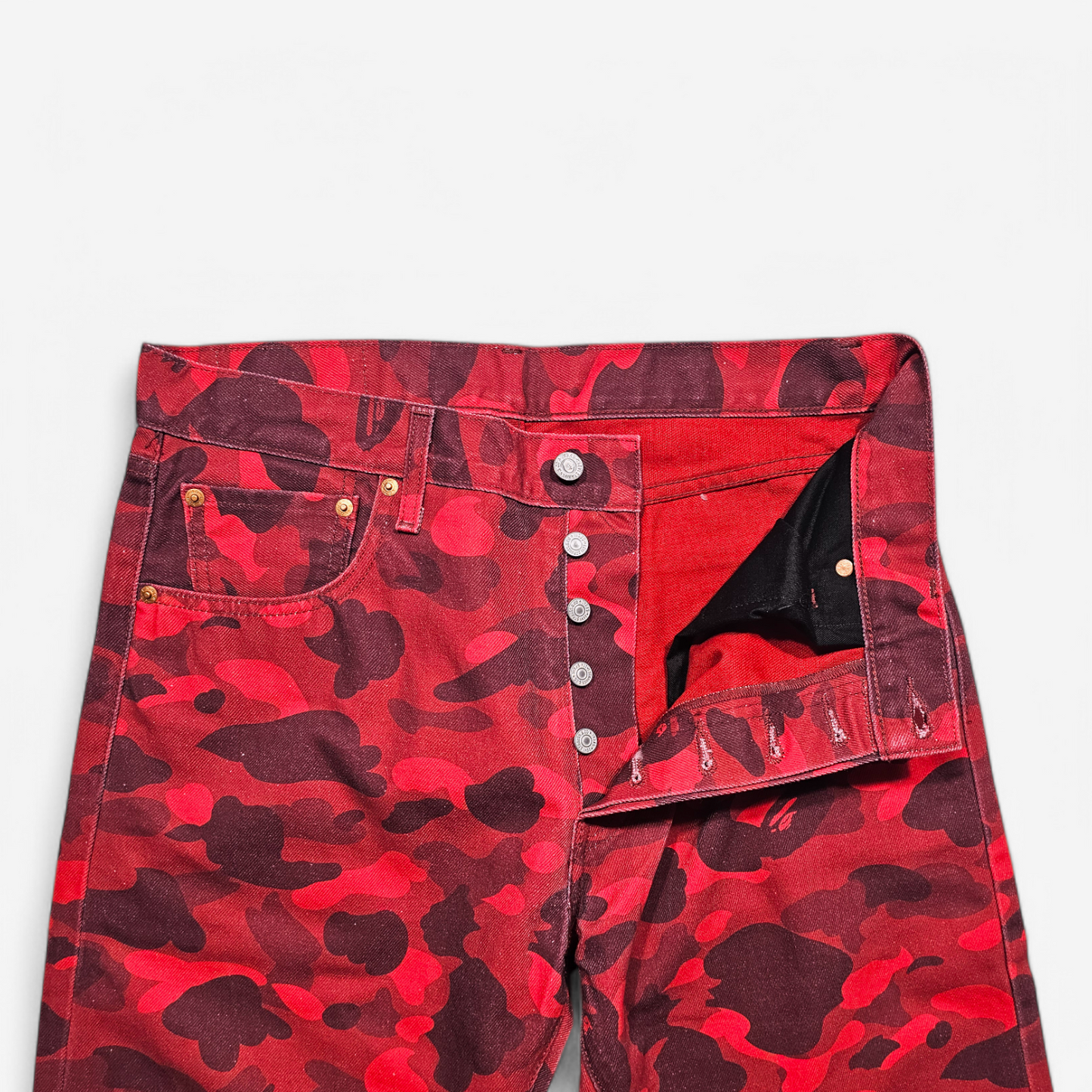 Jean Levi's x Bape 501 '93 Red Camo Europe Exclusive (W33L32)