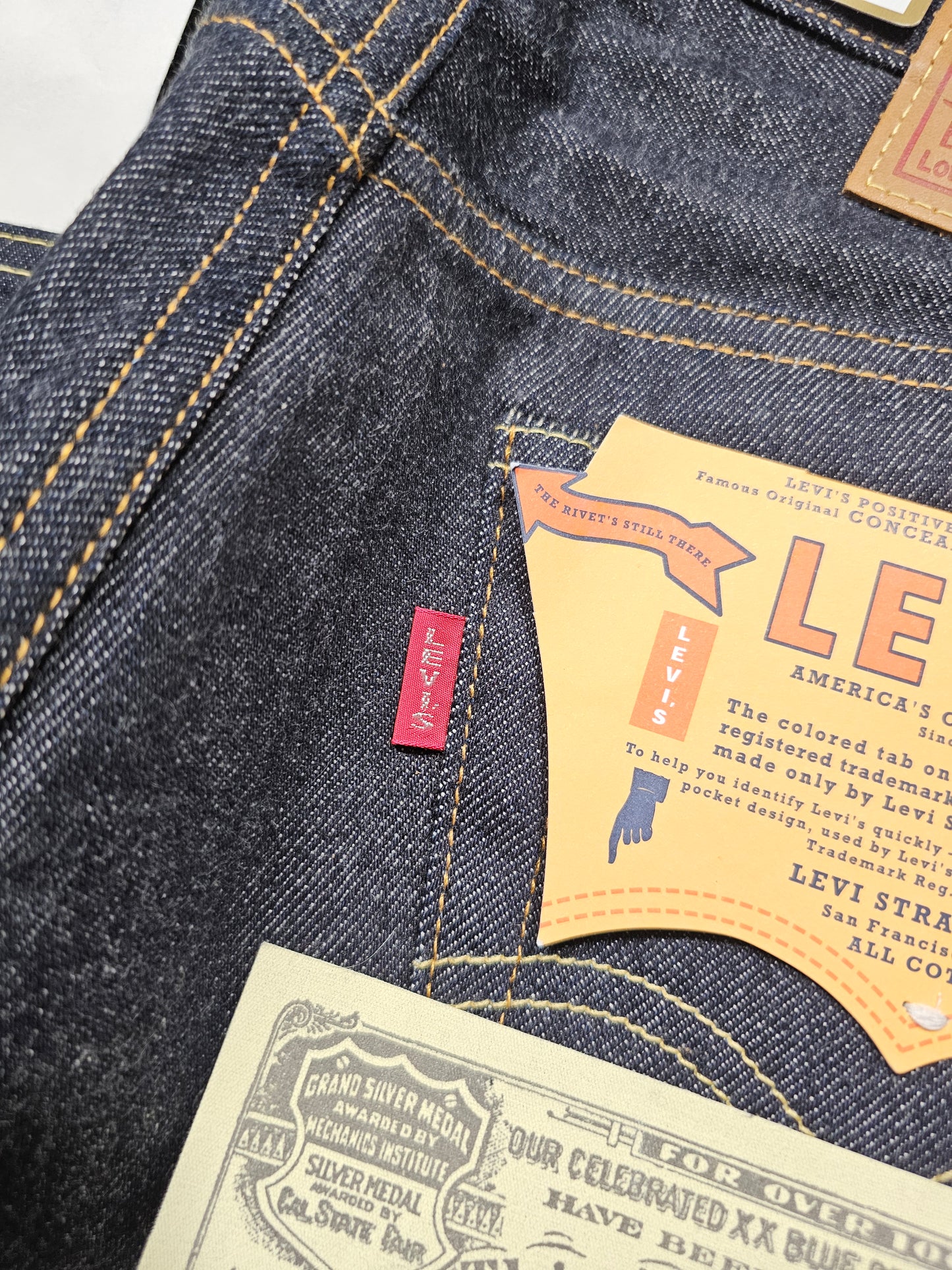 Jean LVC Levi's Vintage Clothing 501 1954 STF - Made in Japan Big E Selvedge (W29L32)
