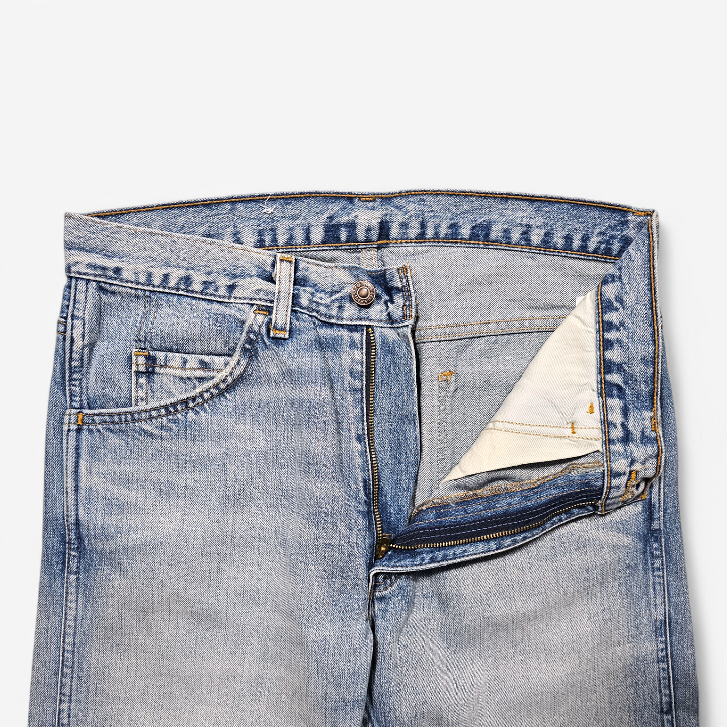 Jean Levi's Vintage Clothing 606 1965 Super Slims - Big E (W32L34)