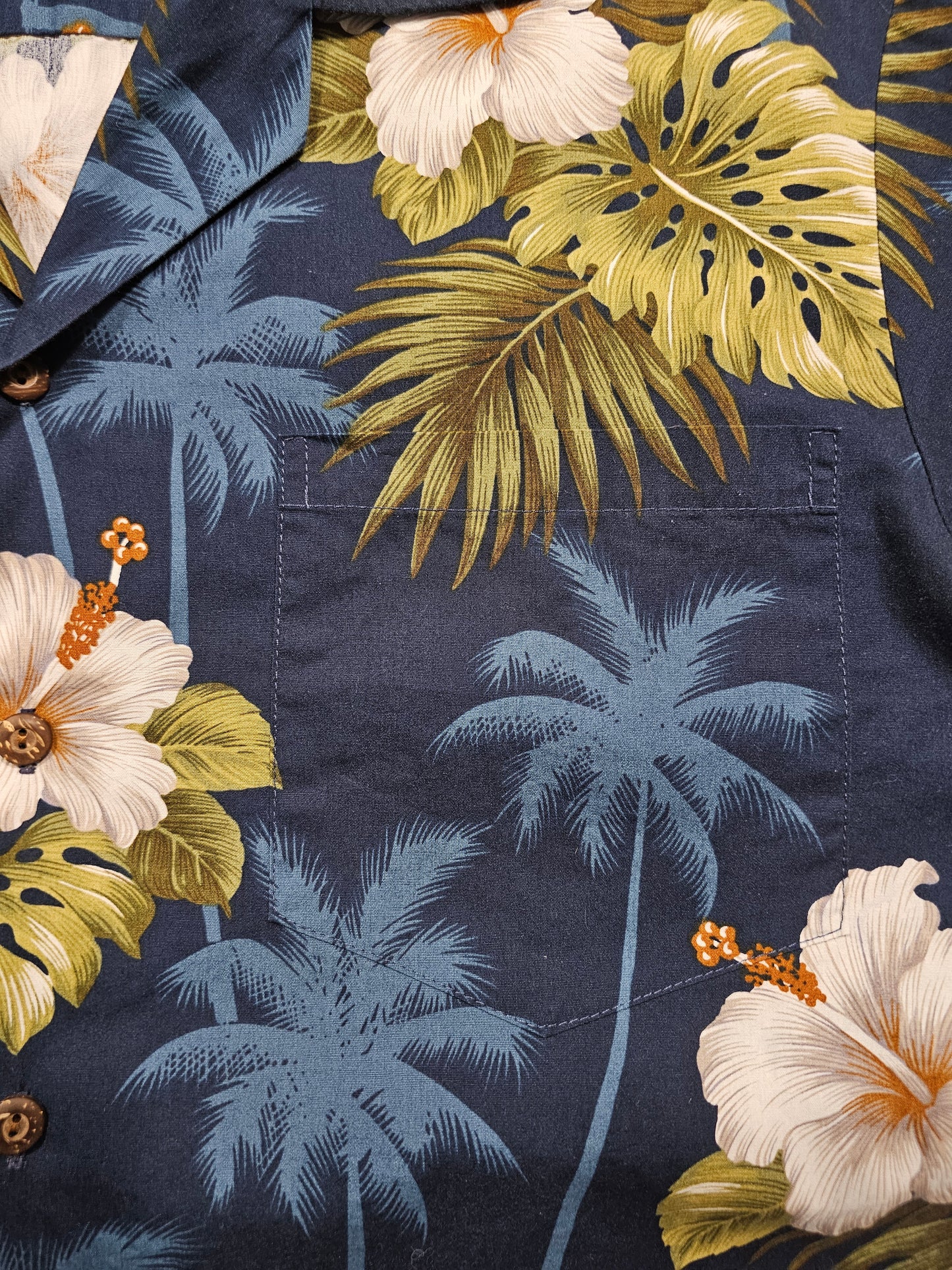 Hawaiian Shirt Vintage Pacific Legend - Made in USA (M)