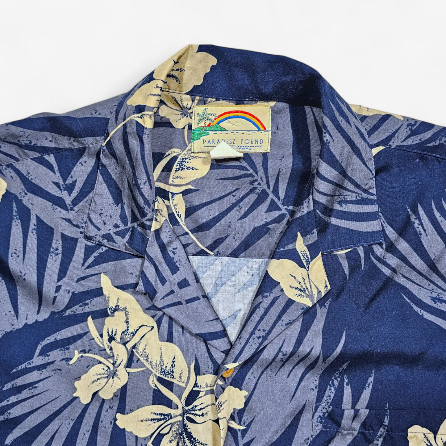 Hawaiian Rayon Shirt Vintage 80's Paradise Found - Made in USA Hawaii (L)