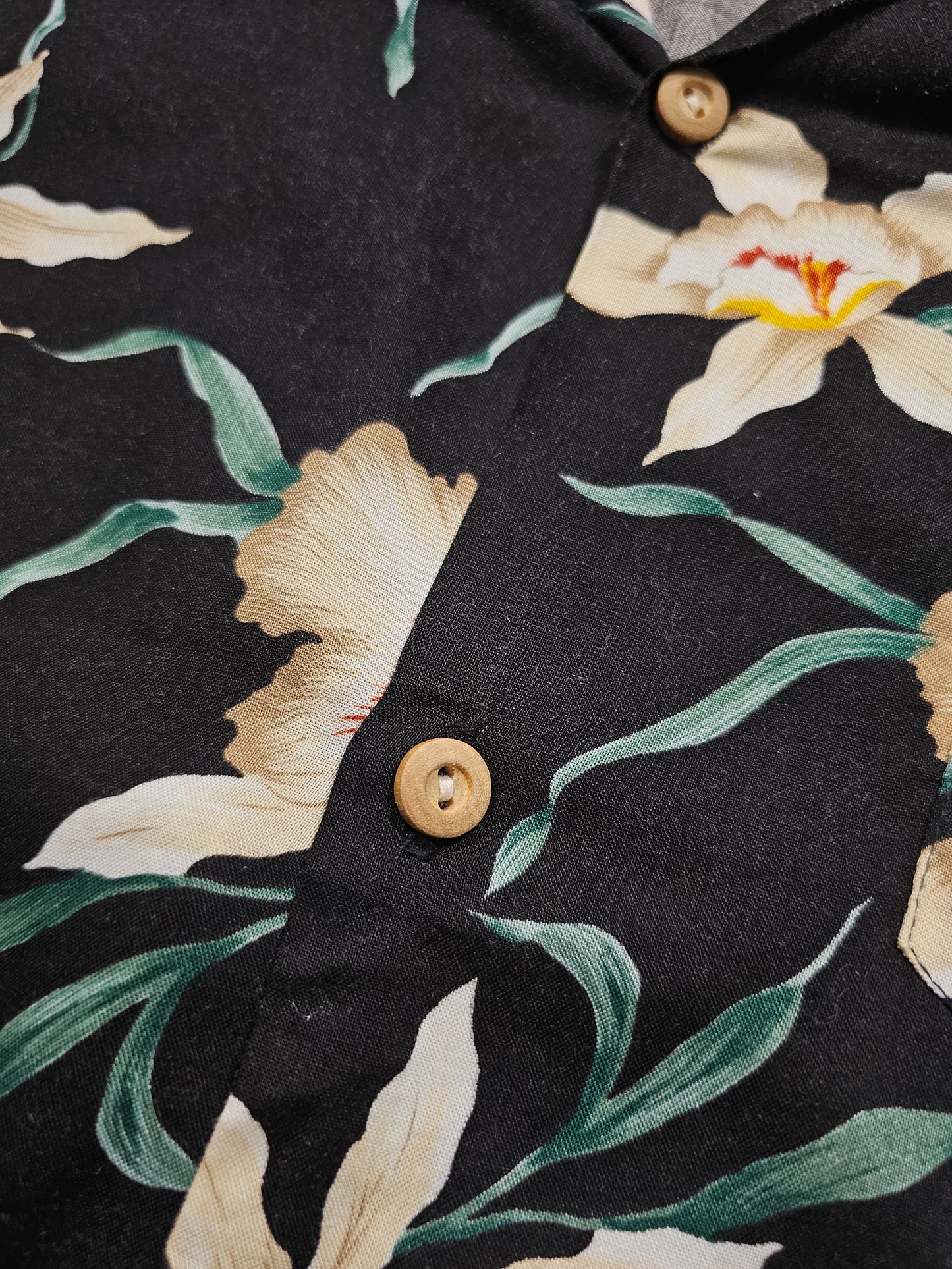 Hawaiian Rayon Shirt Vintage 70's 80's Paradise Found - Made in USA Hawaii (M)