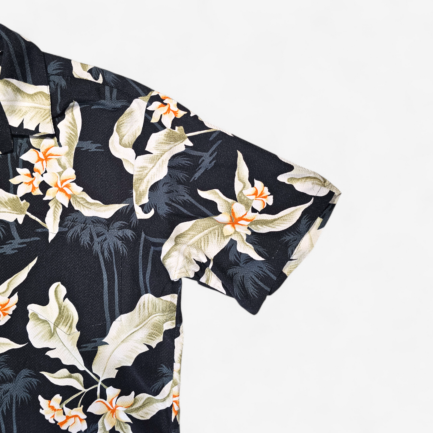 Hawaiian Rayon Dobby Shirt Vintage Hilo Hattie - Made in USA Hawaii (L)