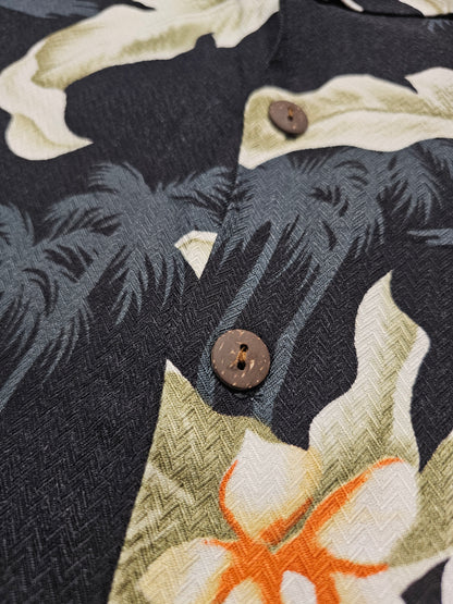 Hawaiian Rayon Dobby Shirt Vintage Hilo Hattie - Made in USA Hawaii (L)