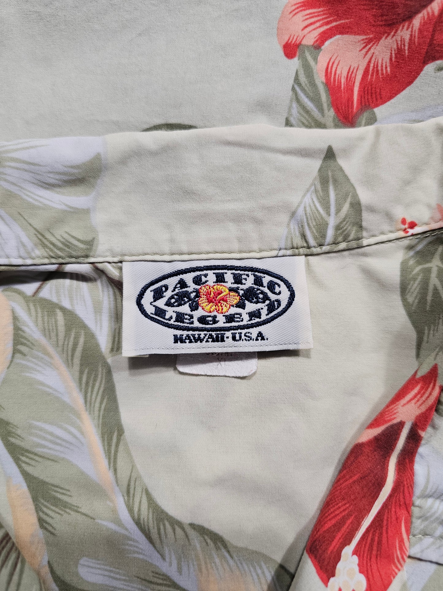 Hawaiian Shirt Vintage Pacific Legend - Made in USA (XL)