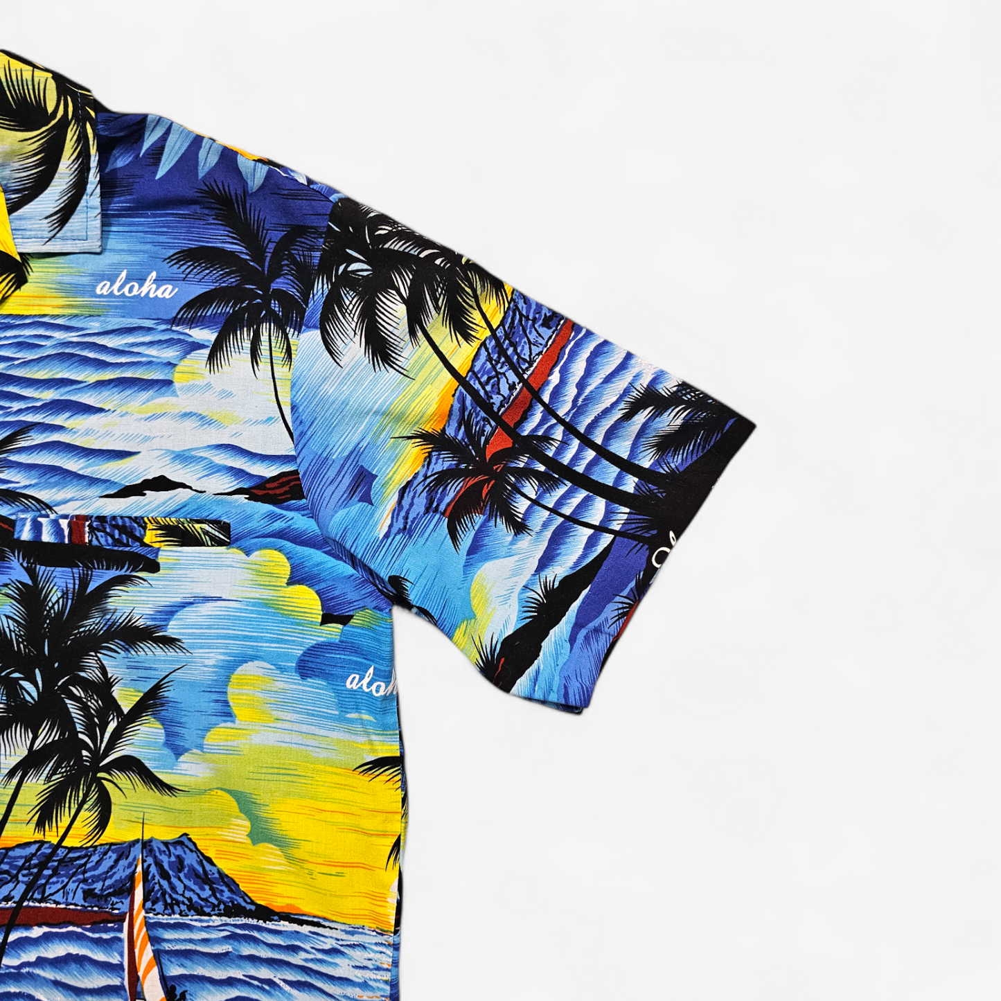 Hawaiian Shirt Vintage Royal Creations - Made in USA Hawaii (M)