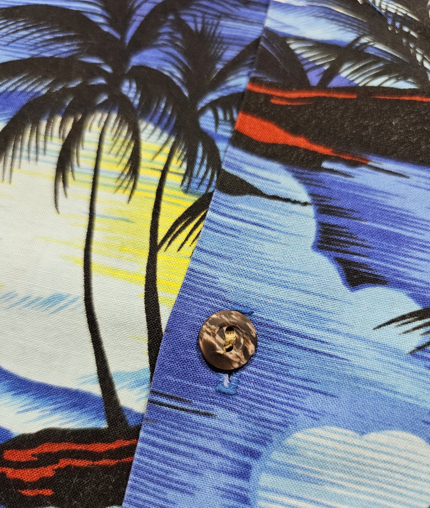 Hawaiian Shirt Vintage Royal Creations - Made in USA Hawaii (M)