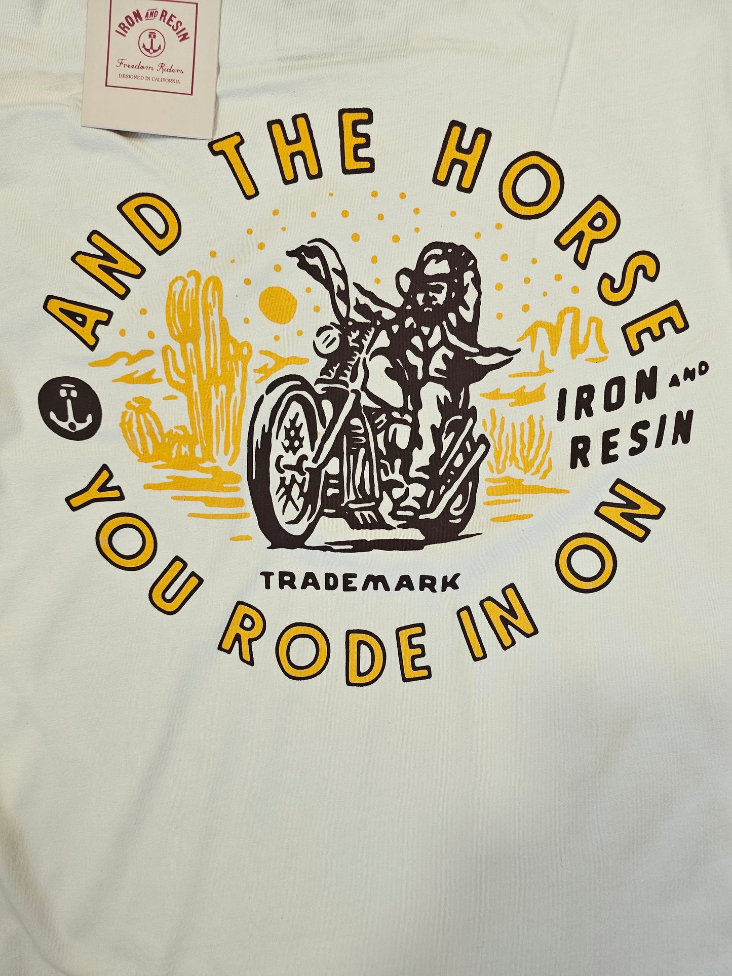 T-shirt Iron & Resin "And the Horse You Rode In On" (M)
