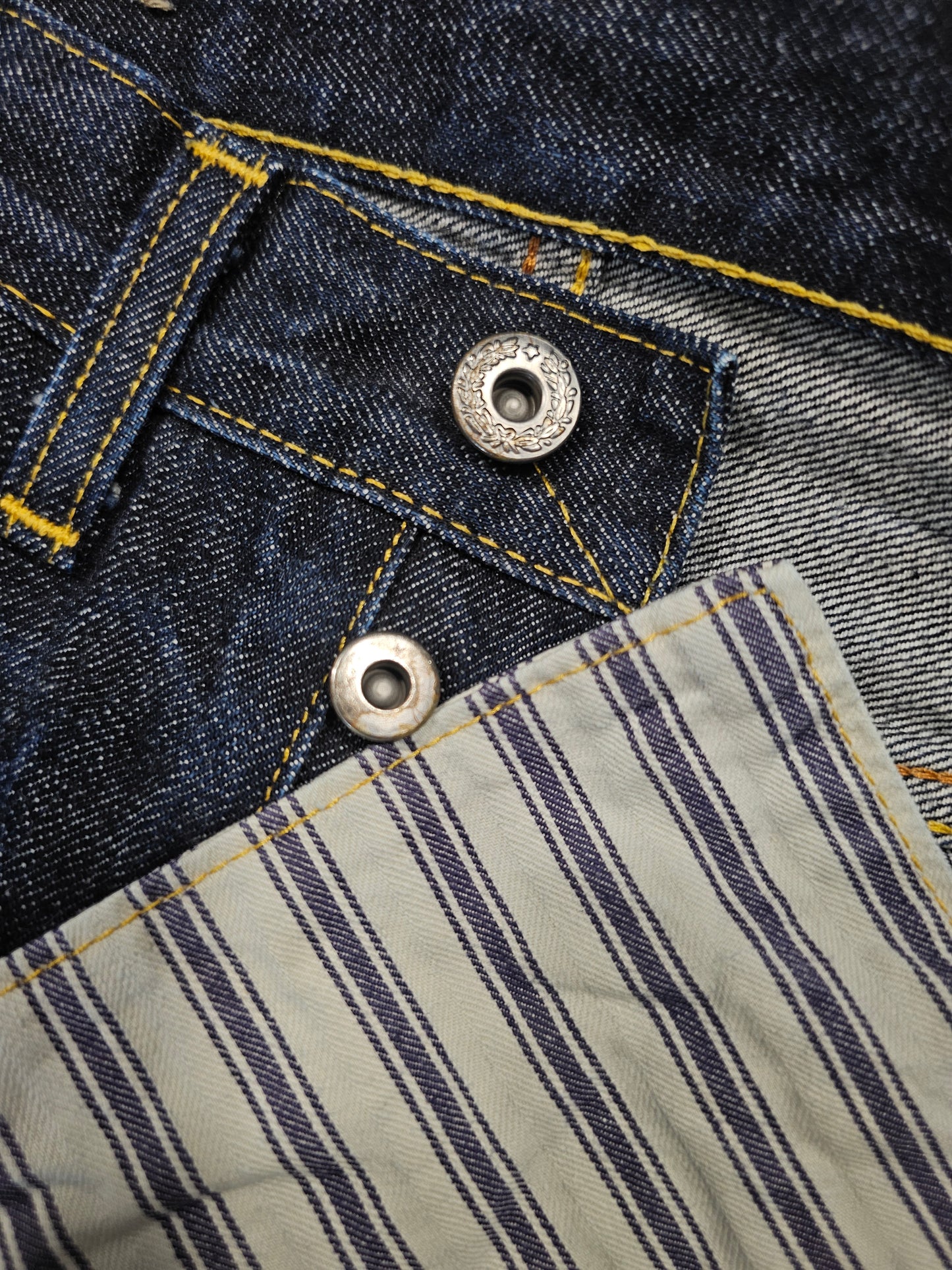 Jean Levi's Vintage Clothing S501 XX 1944 - Brut Selvedge Big E (W29L32)