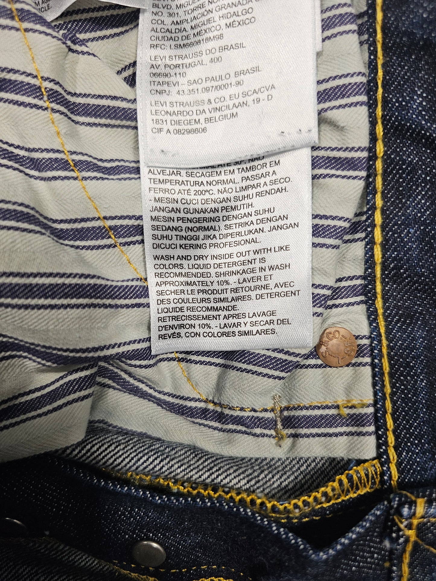Jean Levi's Vintage Clothing S501 XX 1944 - Brut Selvedge Big E (W29L32)