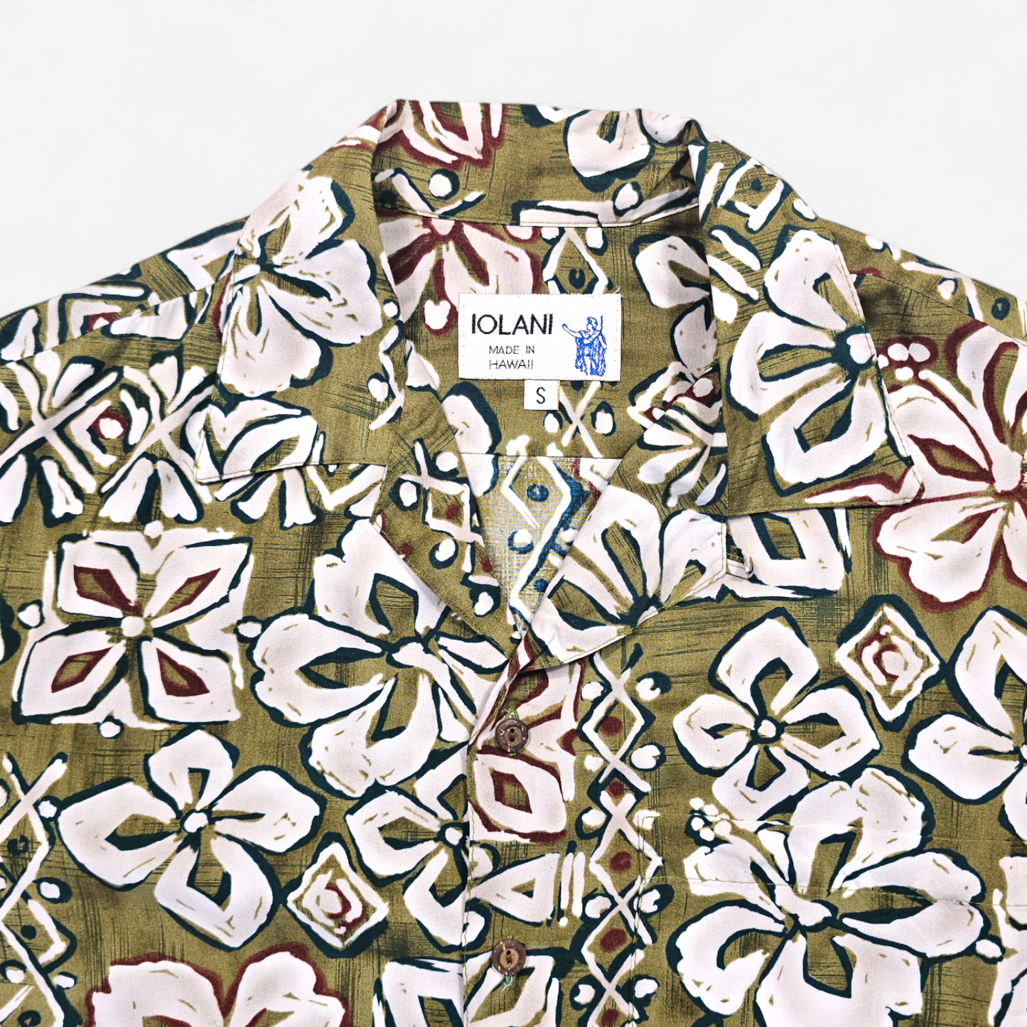 Hawaiian Rayon Shirt Vintage Iolani - Made in USA (S)