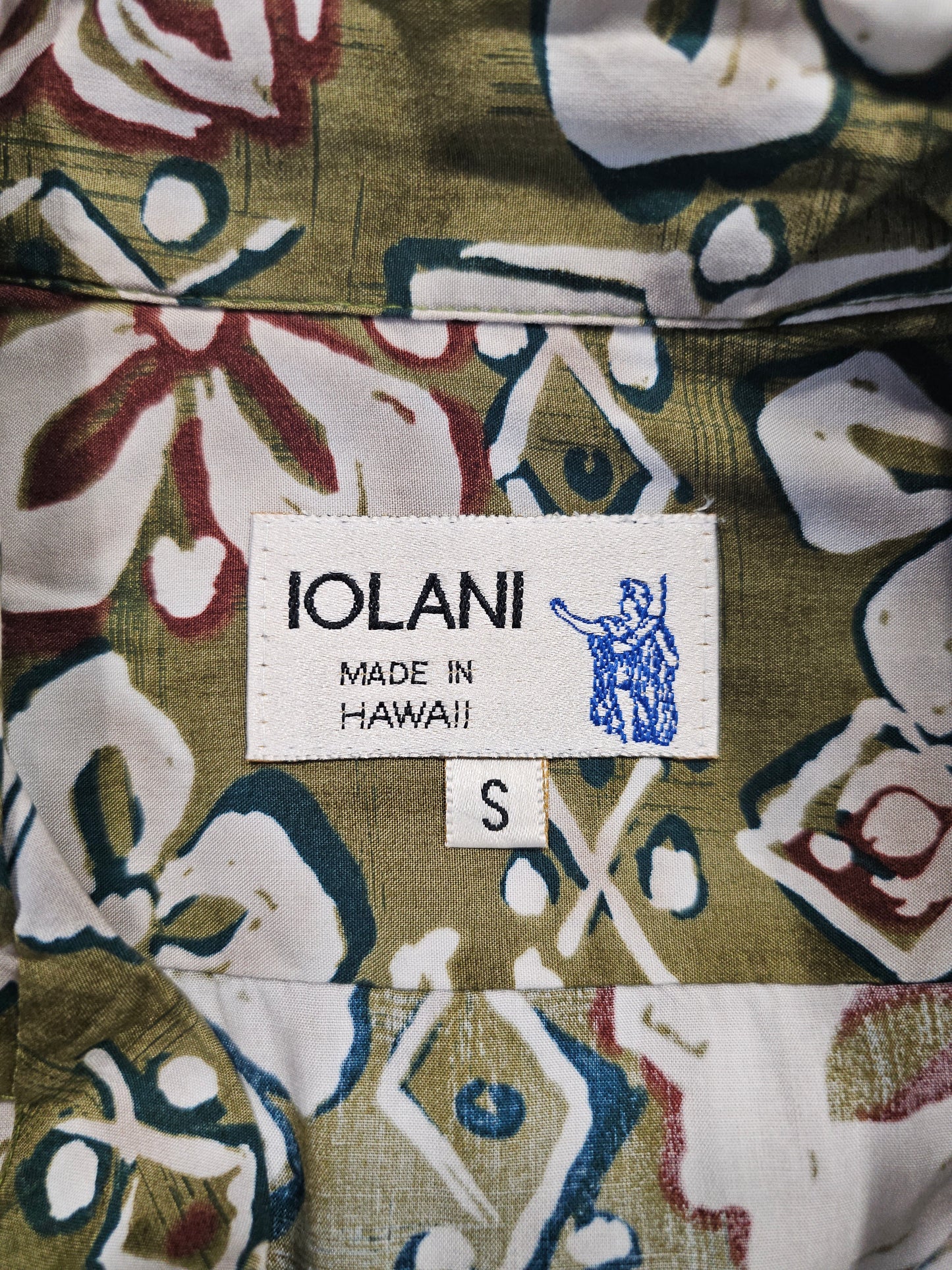 Hawaiian Rayon Shirt Vintage Iolani - Made in USA (S)