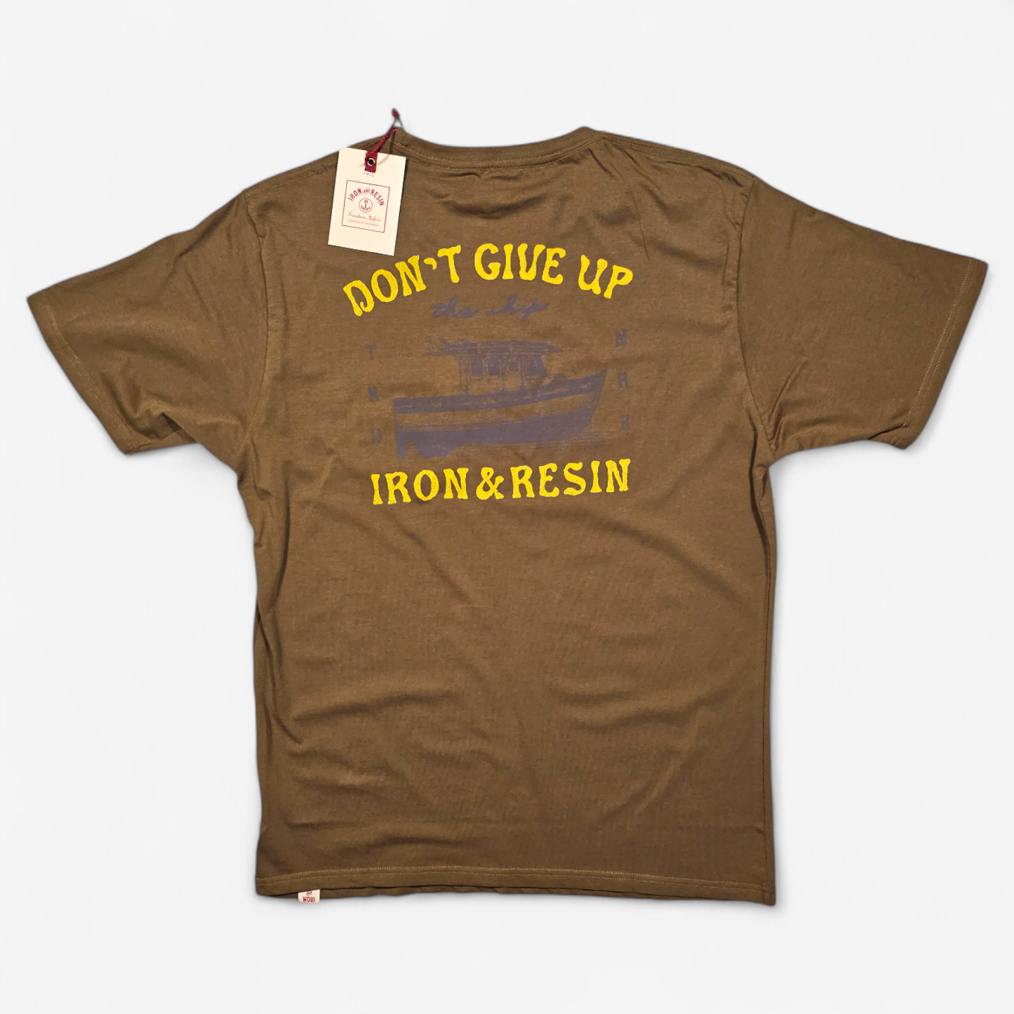 Iron & Resin "Don't Give Up" T-shirt (M)