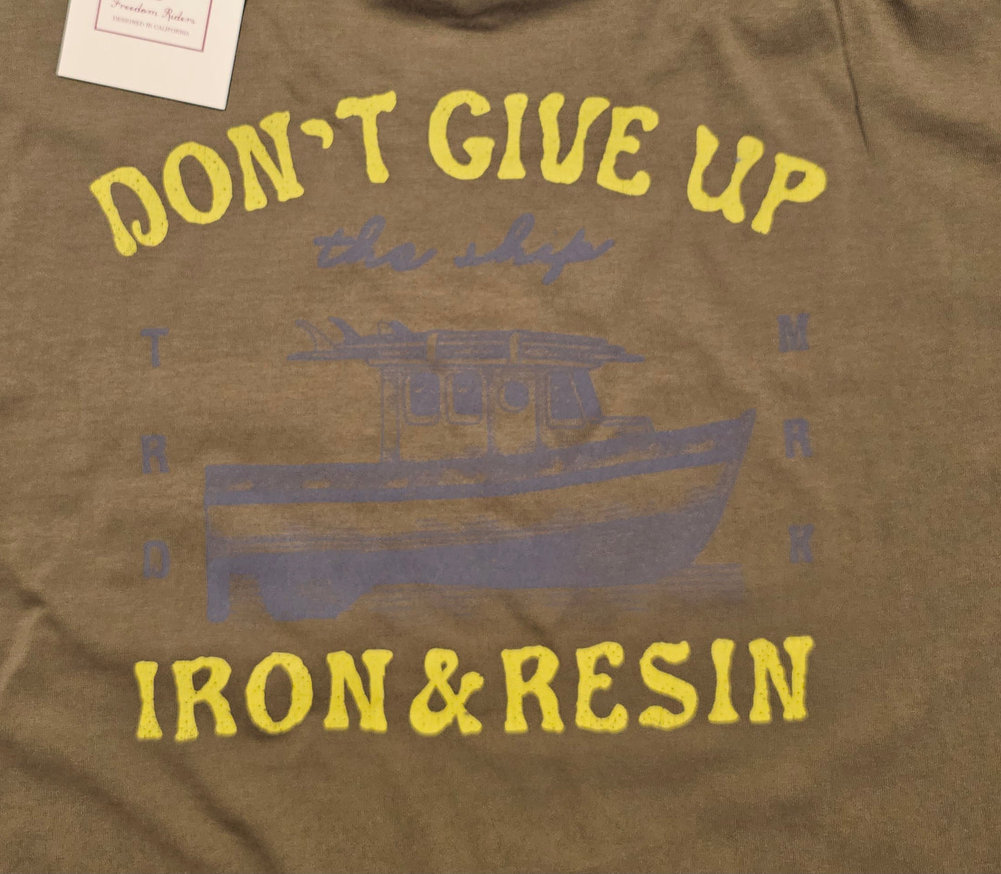 Iron & Resin "Don't Give Up" T-shirt (M)