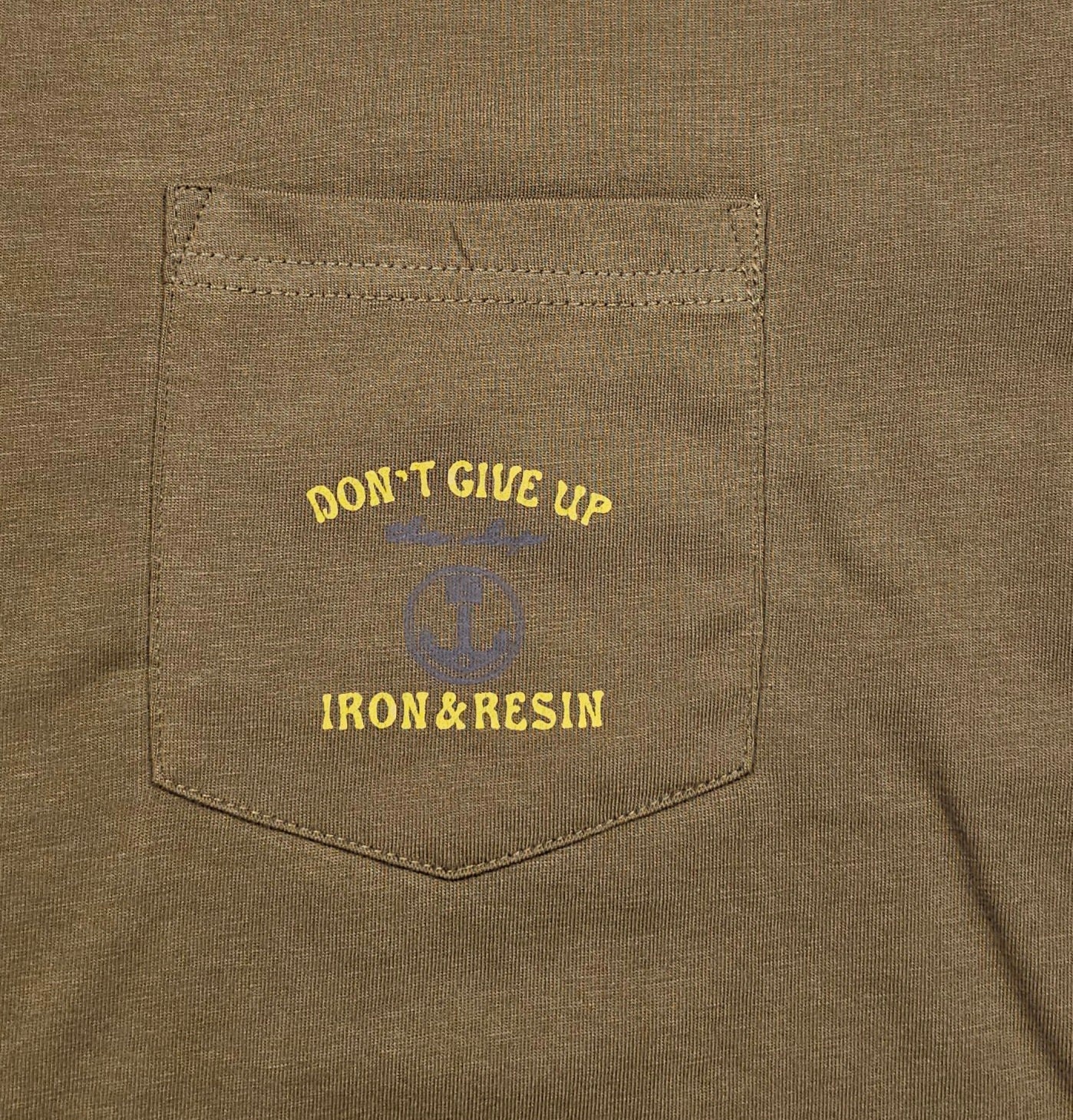 Iron & Resin "Don't Give Up" T-shirt (M)