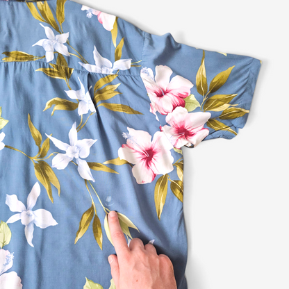 Hawaiian Rayon Shirt Paradise Found Hibiscus - Made in USA Hawaii (M)