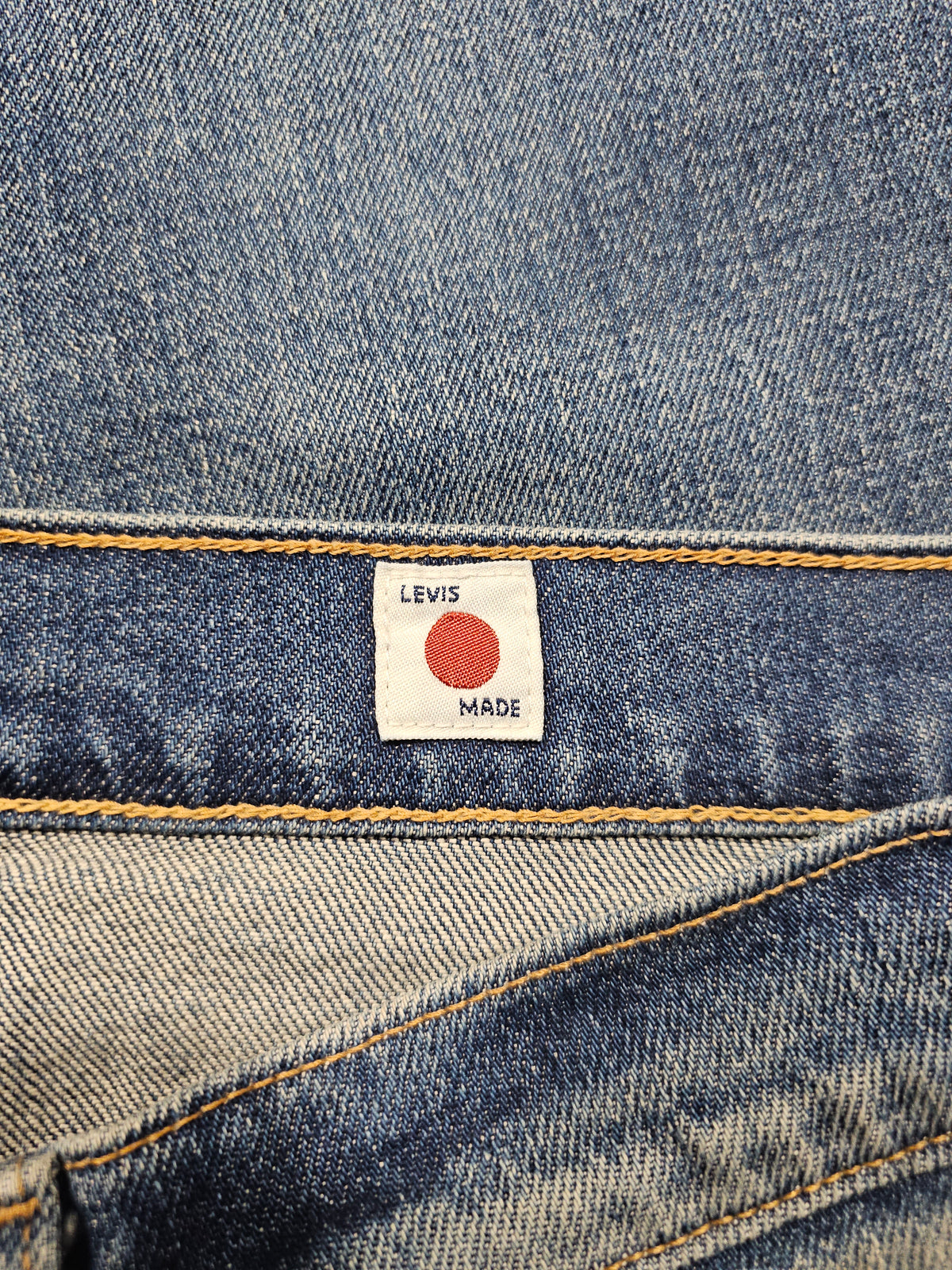 Jean Levi's Made in Japan 502 Taper - Big E Selvedge (W32L32)