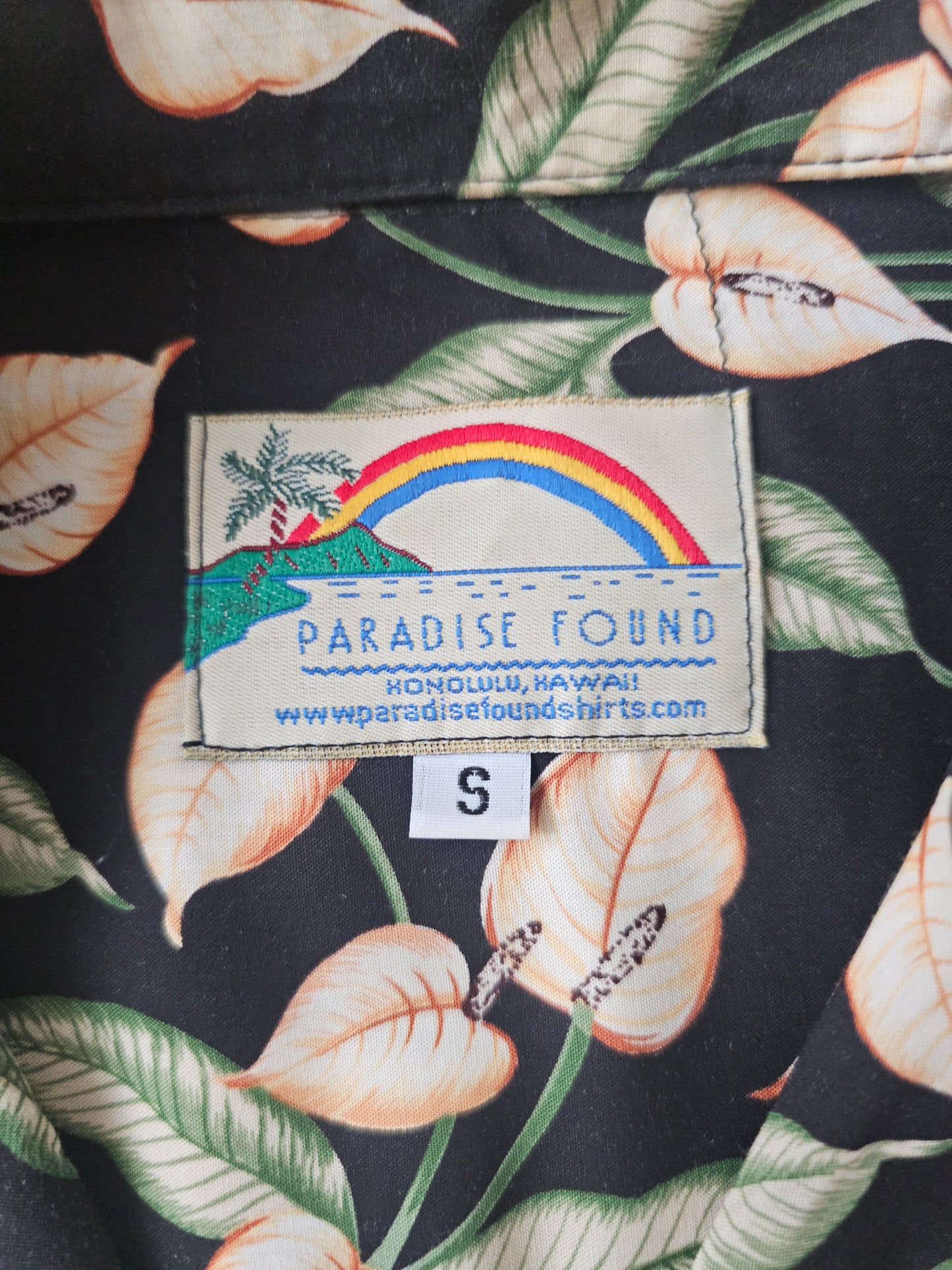 Hawaiian Rayon Shirt Paradise Found Mini Anthurium - Made in USA Hawaii (S)