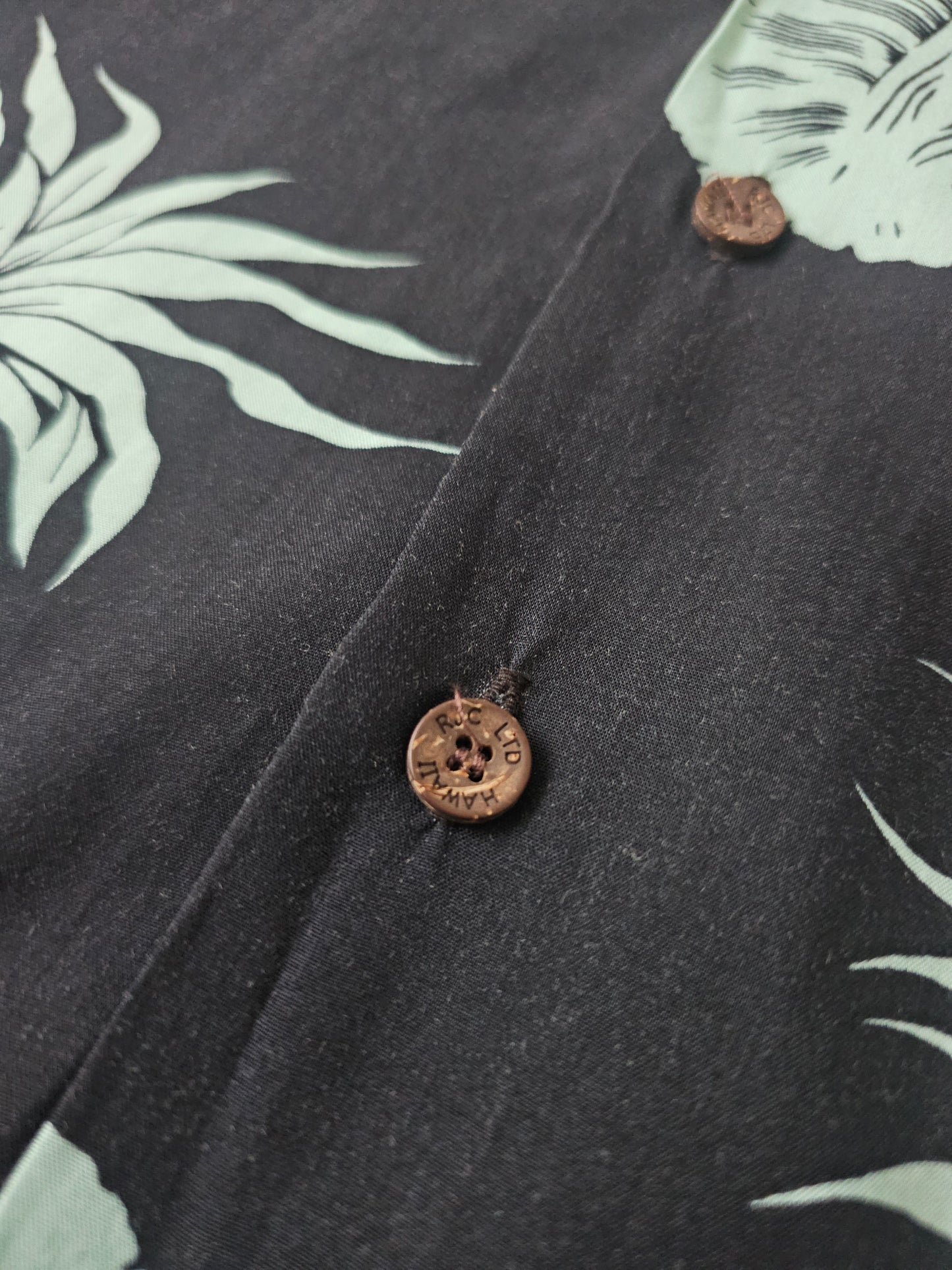 Hawaiian Rayon Shirt Kalaheo Pineapple - Made in USA Hawaii (M)