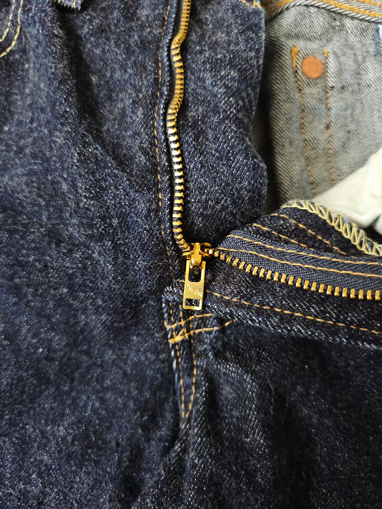 Jean LVC Levi's Vintage Clothing 501 1954 - Big E Selvedge (W28L32)